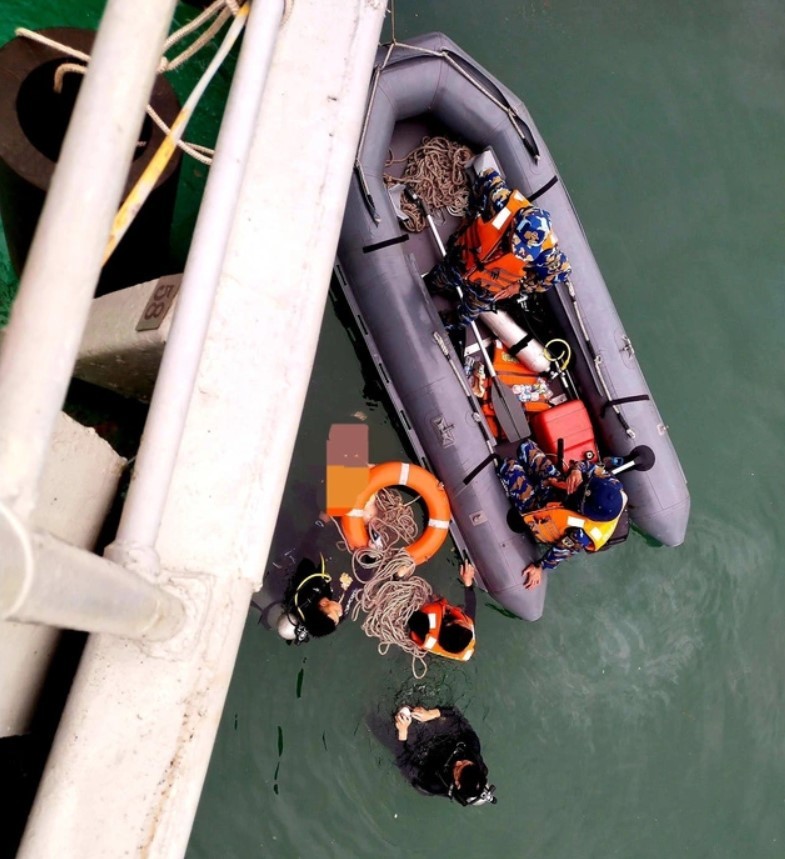 Vụ rơi trực thăng Bell 505: Hé lộ hành động cuối cùng của của phi công trước khi gặp nạn - anh 2