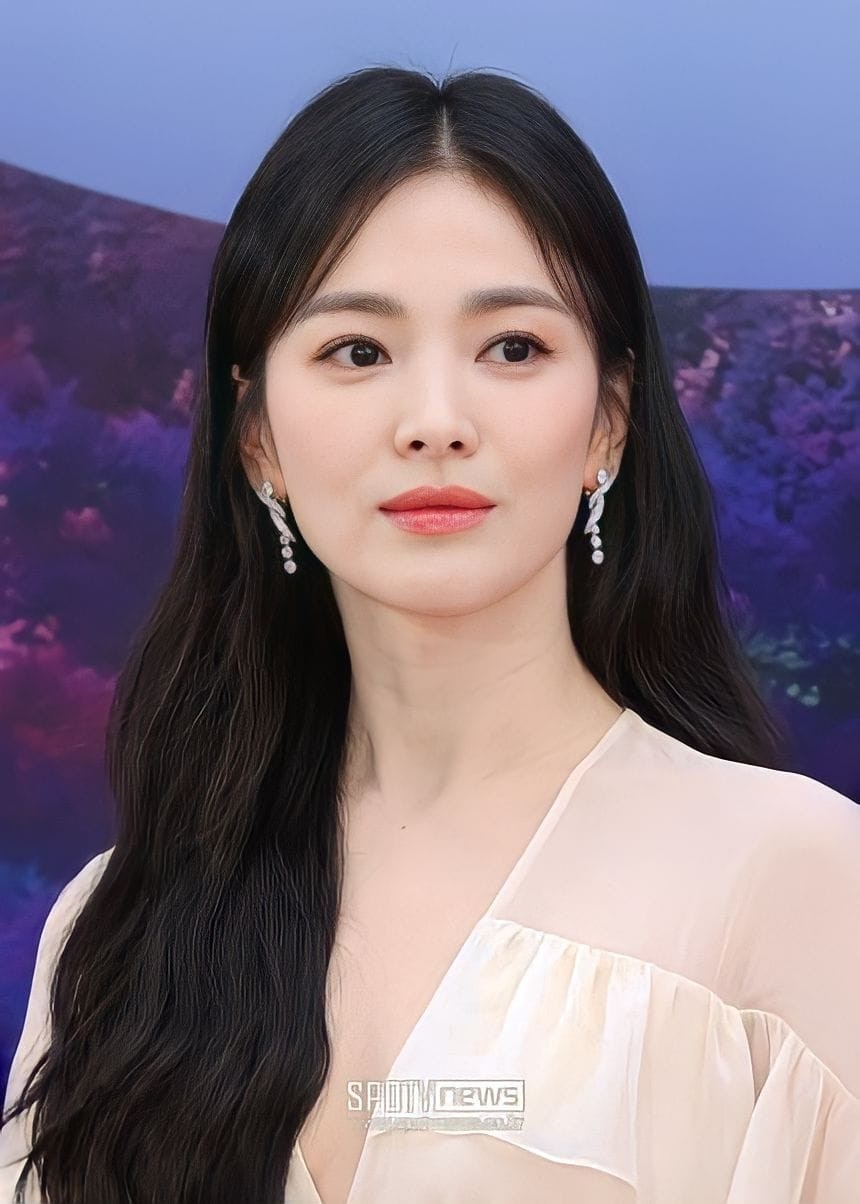 song-hye-kyo2-1682737646.jpg